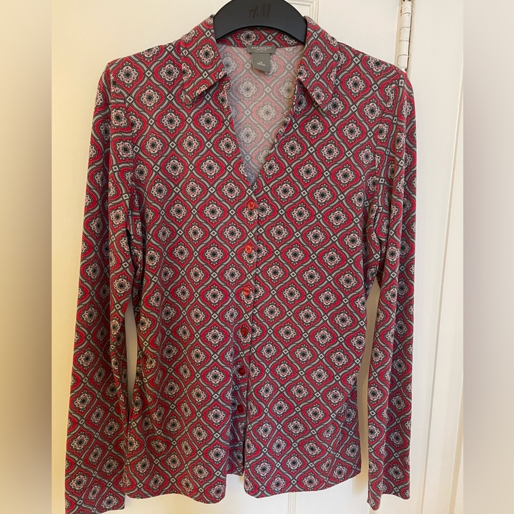 EUC! Ann Taylor Top size Med